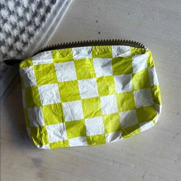 Aloha Collection Lime Checkered Mini Pouch - Picture 5 of 6